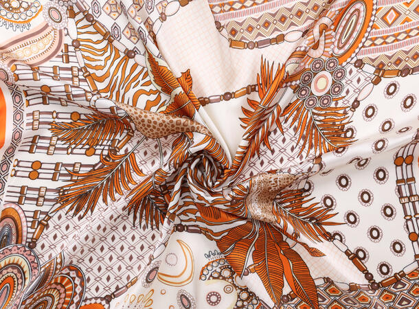 MANZINI Satengskjerf med Mønster Orange 