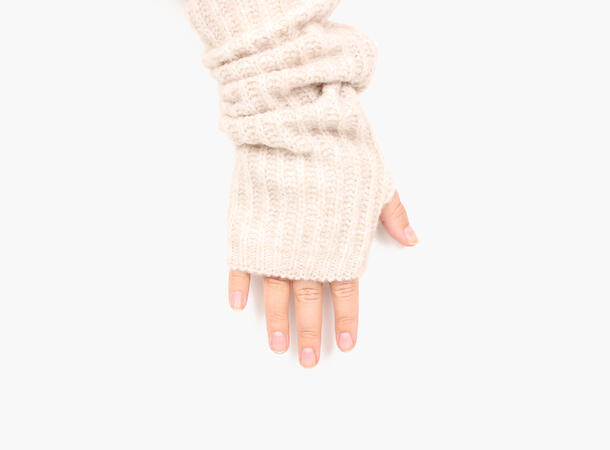 MANZINI Knitted Wrist Warmers 13 Sand 