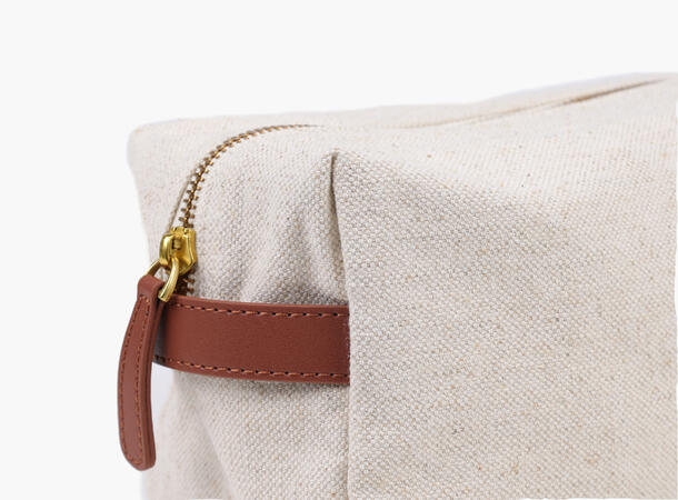 NOHR Luca Canvas Toalettmappe Offwhite 11 