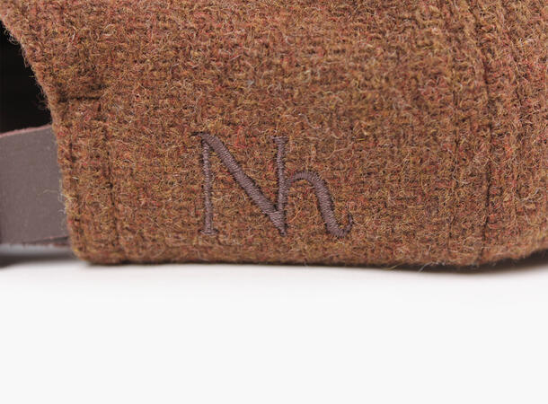 NOHR Synne Ullcaps med Skinnrem Mørk brun 19 