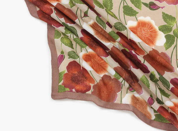 MANZINI Blomstrete Skjerf 70 x 70 cm Beige 15 