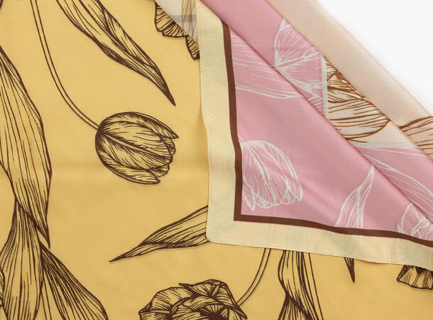 MANZINI To-sidig Satengskjerf 90 x 90 cm Rosa 55 