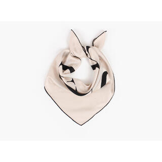 NOHR Embla Emblem Silkeskjerf 65 x 65 cm Sand 13