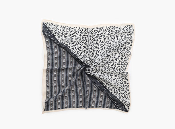 MANZINI Skjerf Delt Mønster  70 x70 cm Mørk brun 19 