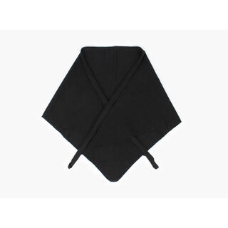 MANZINI Triangelsjal i Ullmix Sort 09