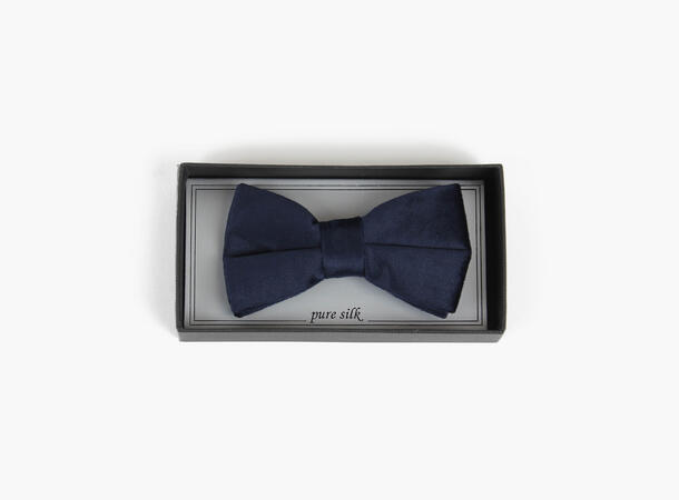 Montecristo Velvet bowtie in box 79 Navy 