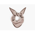 NOHR Lara Duo Wool Cashmere Triangle Beige med brun kant