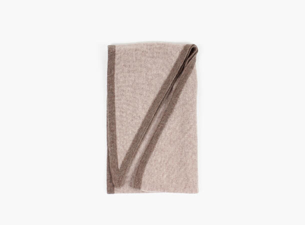 NOHR Lara Duo Wool Cashmere Triangle Beige med brun kant 