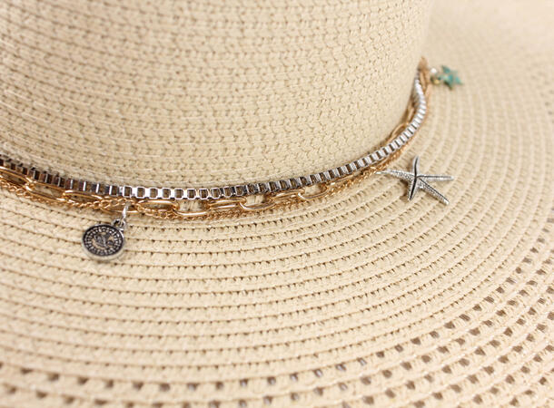 MANZINI Stor Solhatt med Smykke Sand 13 