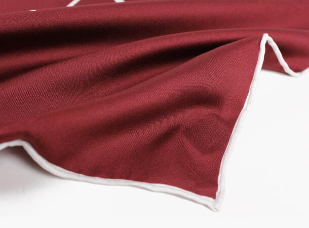 NOHR Embla Emblem Silk Scarf 65 x 65 cm Burgund 49 