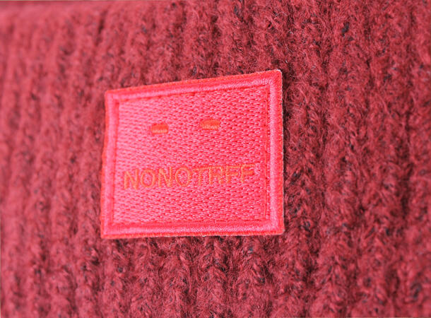 MANZINI Klassisk Lue i Rib Burgund 49 