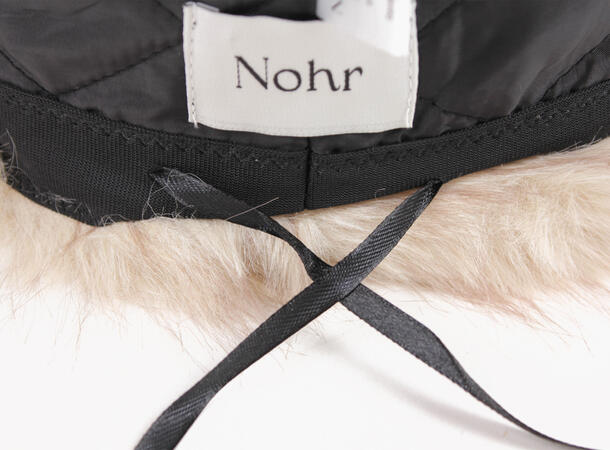 NOHR Carla Lue i Fuskepels Beige 15 