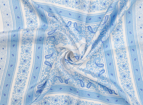 NOHR Lou Silkeskjerf 55 x 55 cm Lys blå 71 