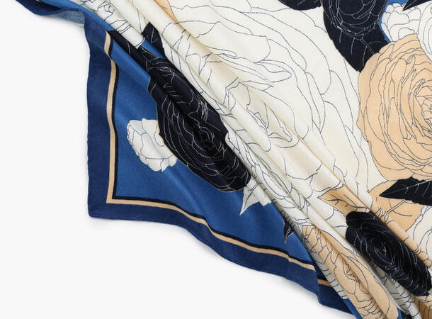 MANZINI Herringbone Skjerf 90 x 90 cm Blå 75 