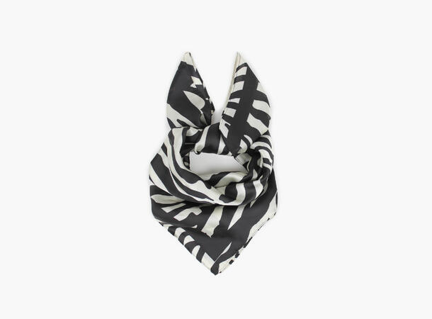 MANZINI Satengskjerf med Sebramønster Sort 09 