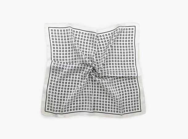 MANZINI Skjerf Diamantmønster 70 x70 cm Hvit 01 