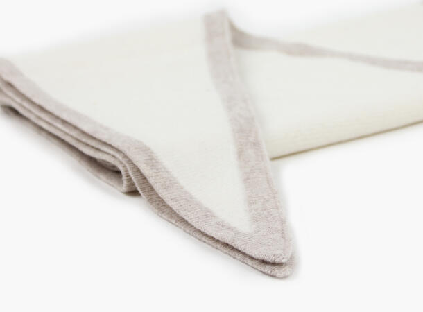NOHR Lara Duo Wool Cashmere Triangle Offwhite 11 