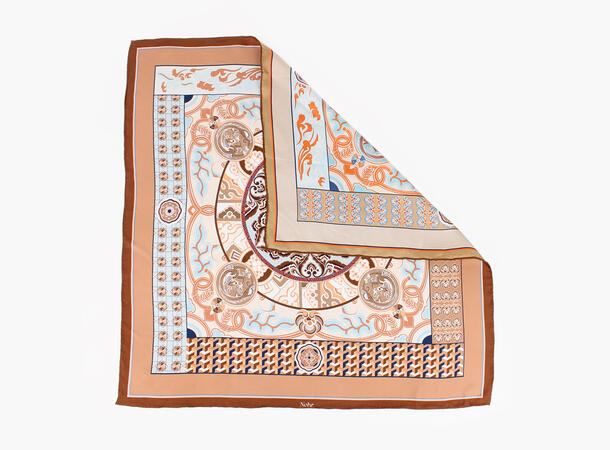 NOHR Martha Silkeskjerf 65 x 65 cm Camel 17 