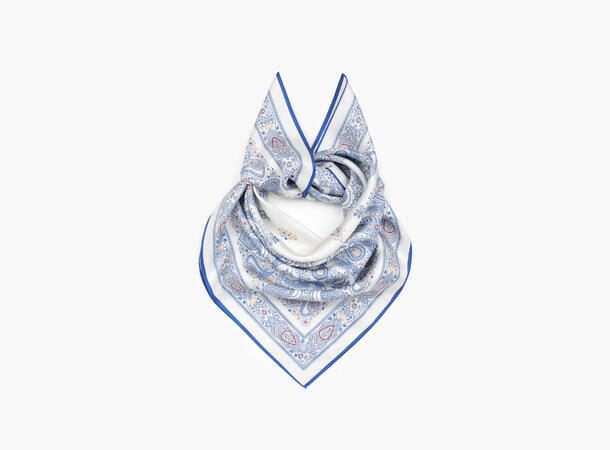 NOHR Amina Silkeskjerf 65 x 65 cm Lys blå 71 