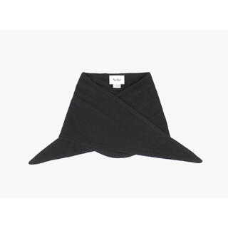 NOHR Lara Solid Wool Cashmere Triangle Sort 09