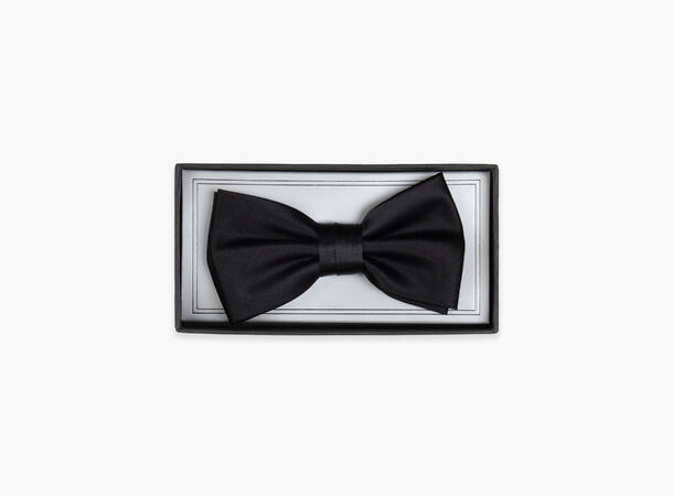 Bowtie flat end black bowtie in box 
